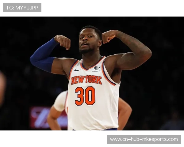 兰德尔三分命中,尼克斯将比赛带入高强度对抗 兰德尔三分命中,尼克斯将比赛带入高强度对抗